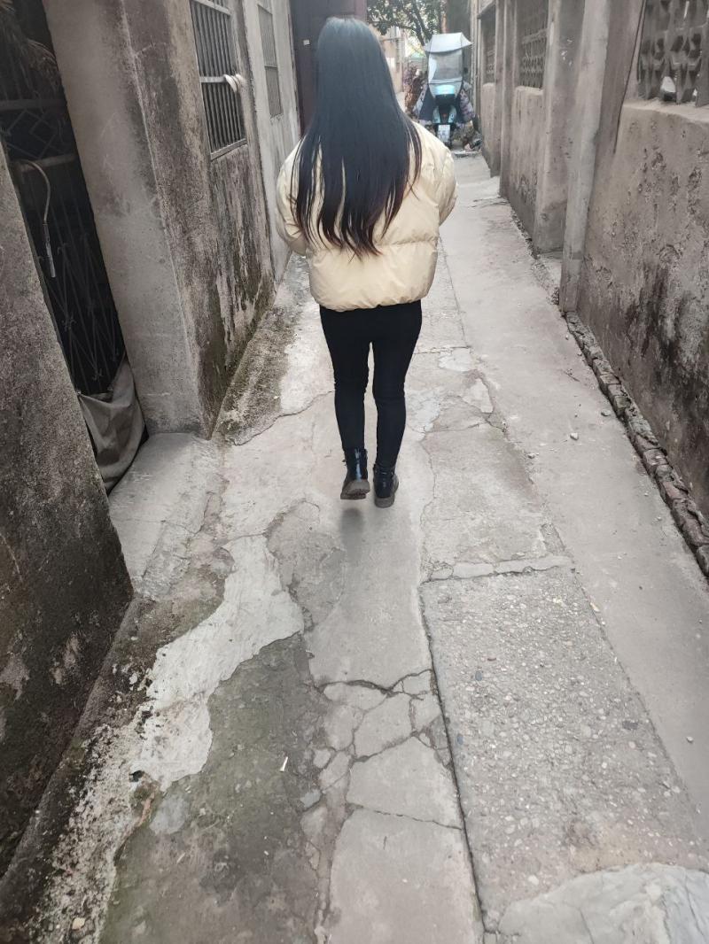 汕头 广兴村：4-5个，年龄偏